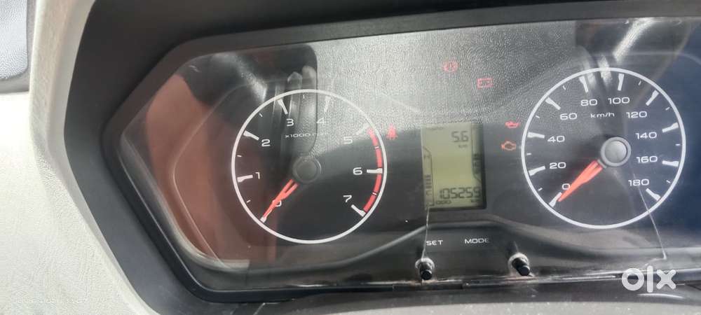 Mahindra Scorpio S8 7c Seater, 2014, Diesel