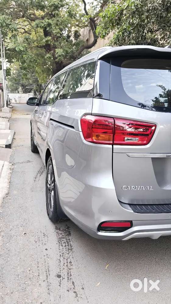 Kia Carnival 2022 Diesel 45000 Km Driven