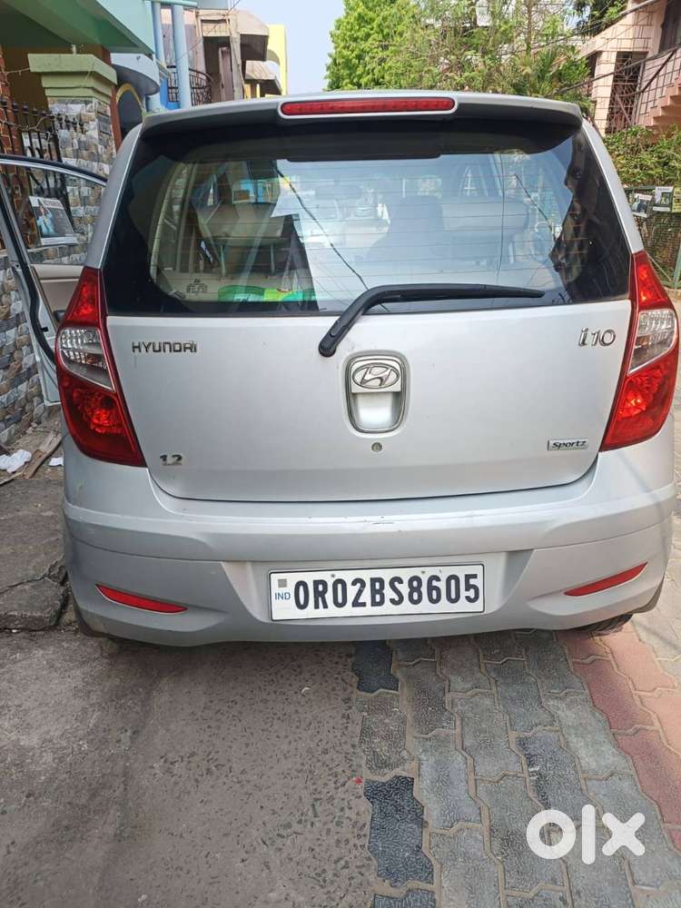 Excellent I10 Sportz Car Single Hand Owner Driven