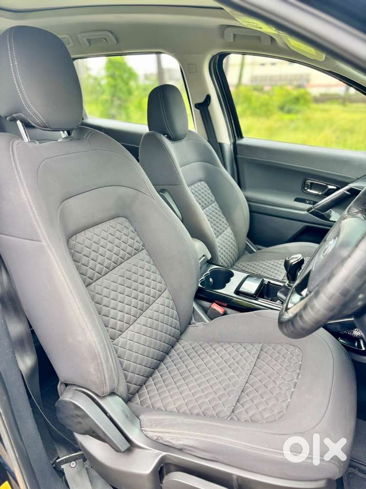 Tata Safari 2.0 Kryotec Xt Plus Dark Edition, 2023, Diesel