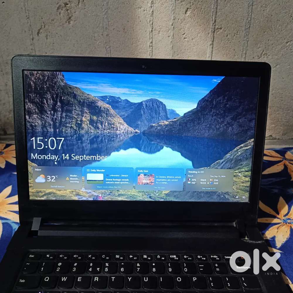 Lenovo desktop laptop AMD A6-7310 APU with AMD Radeon R4 Graphics