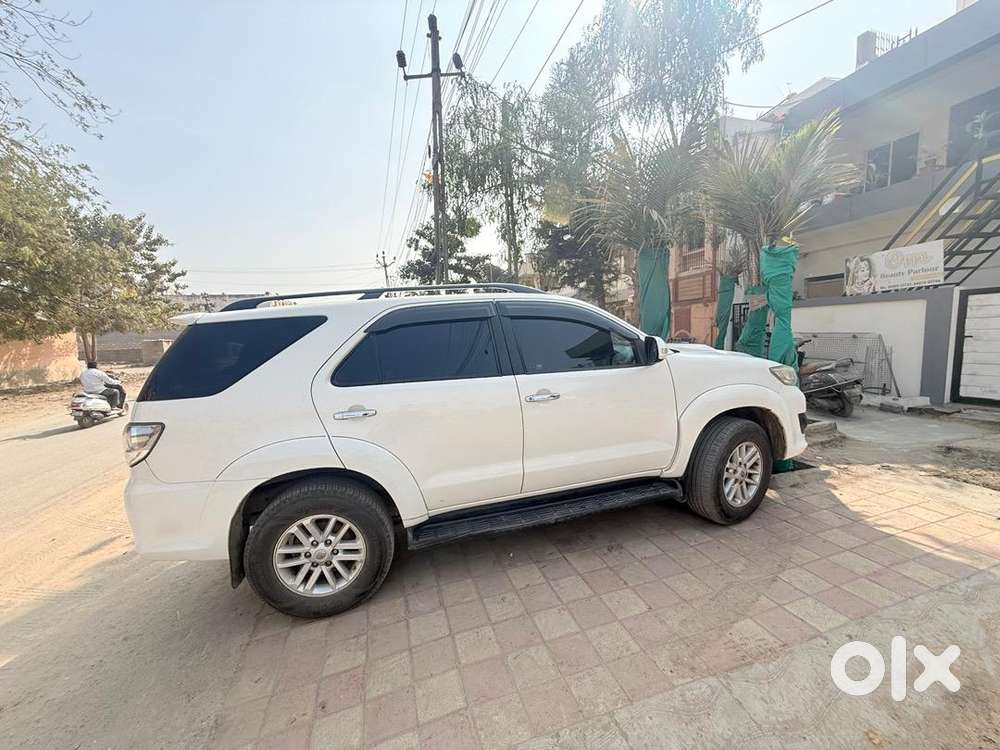 Toyota Fortuner 2015 Diesel Well Maintained