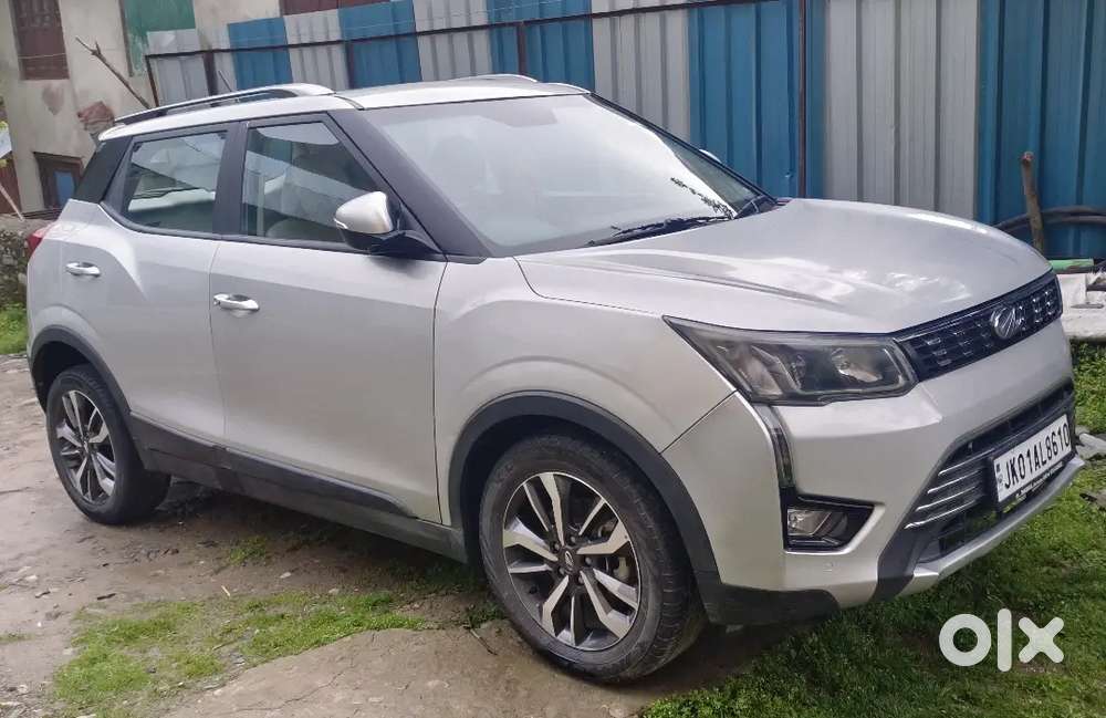 Mahindra Xuv300 Turbosport 2020 Diesel 64000 Km Driven.