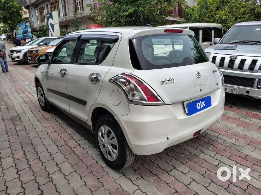 Maruti Suzuki Swift Vxi, 2015, Petrol