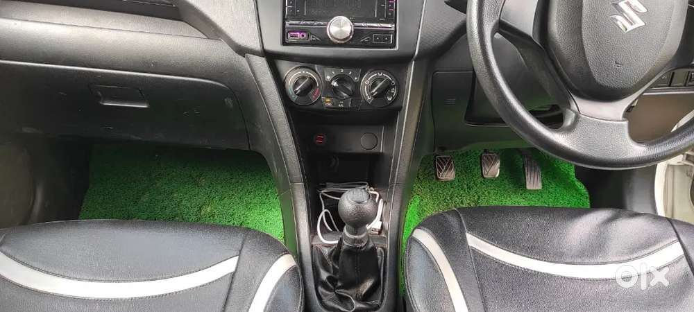 Maruti Suzuki Swift Lxi 2015