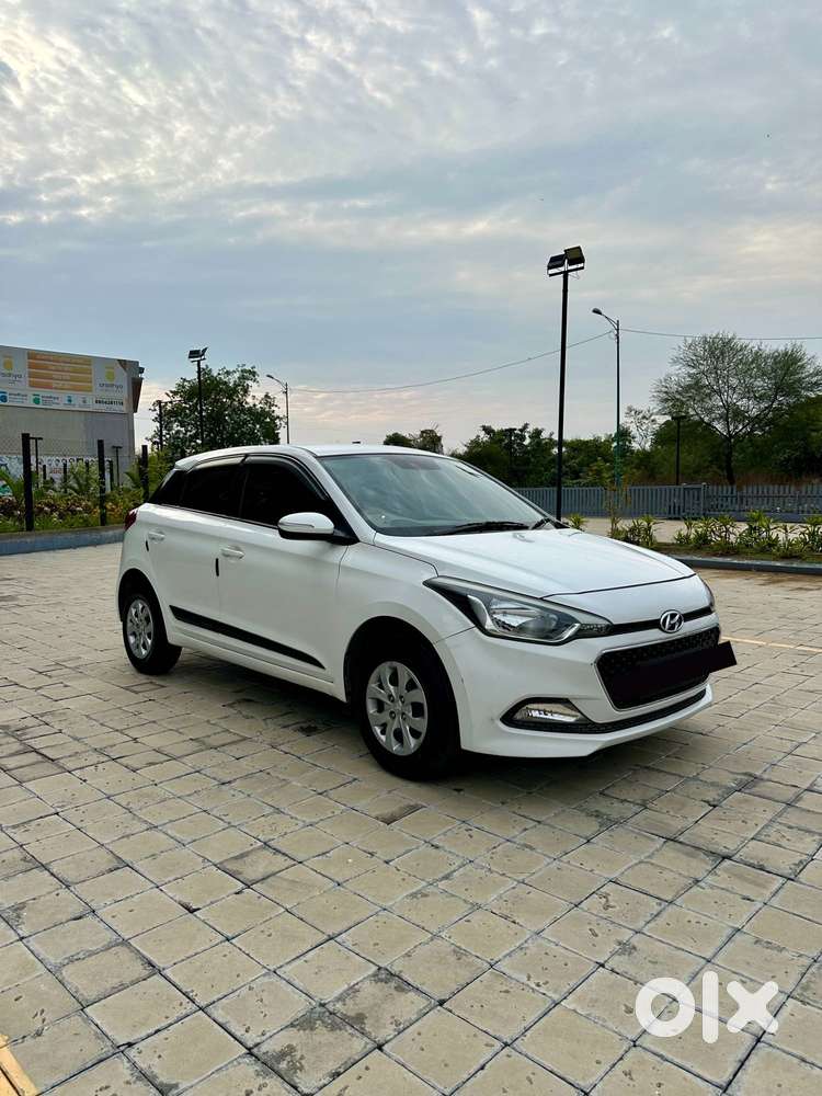 Hyundai I20 Petrol Spotz, 2017, Petrol
