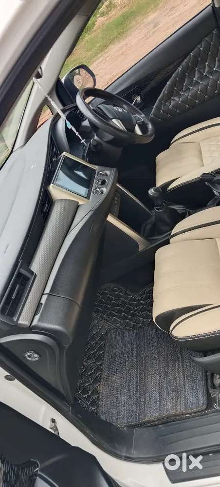 Toyota Innova 2018