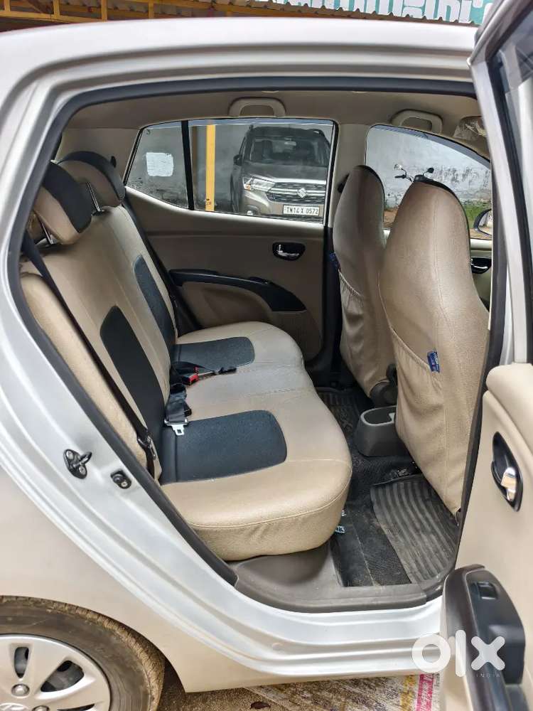 Hyundai I10 Sportz 2012 Petrol Single Owner
