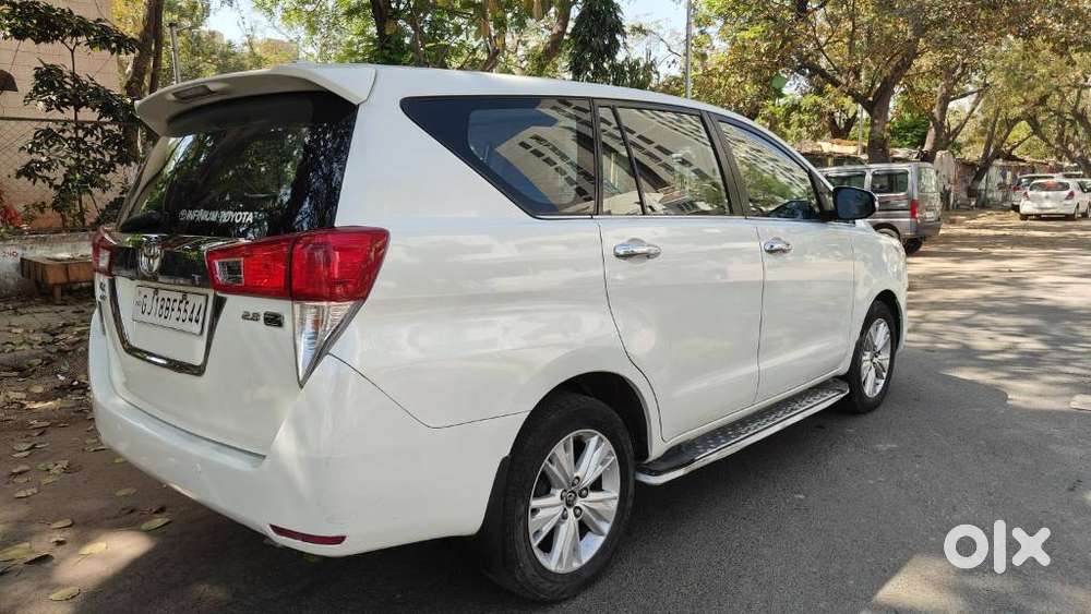 Toyota Innova Crysta 2.8z Automatic, 2016, Diesel