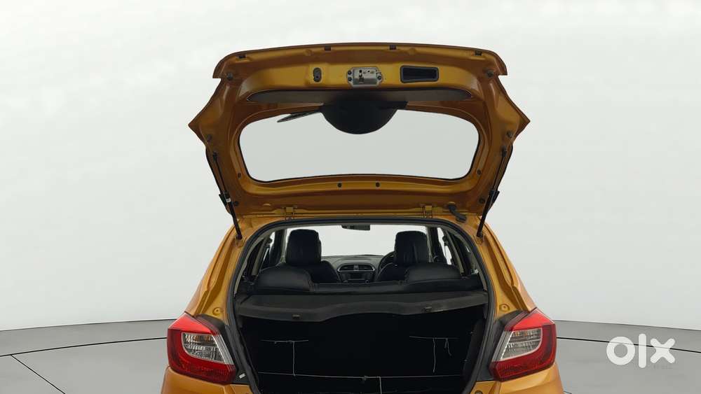 Tata Tiago 1.2 Revotron Xz, 2018, Petrol