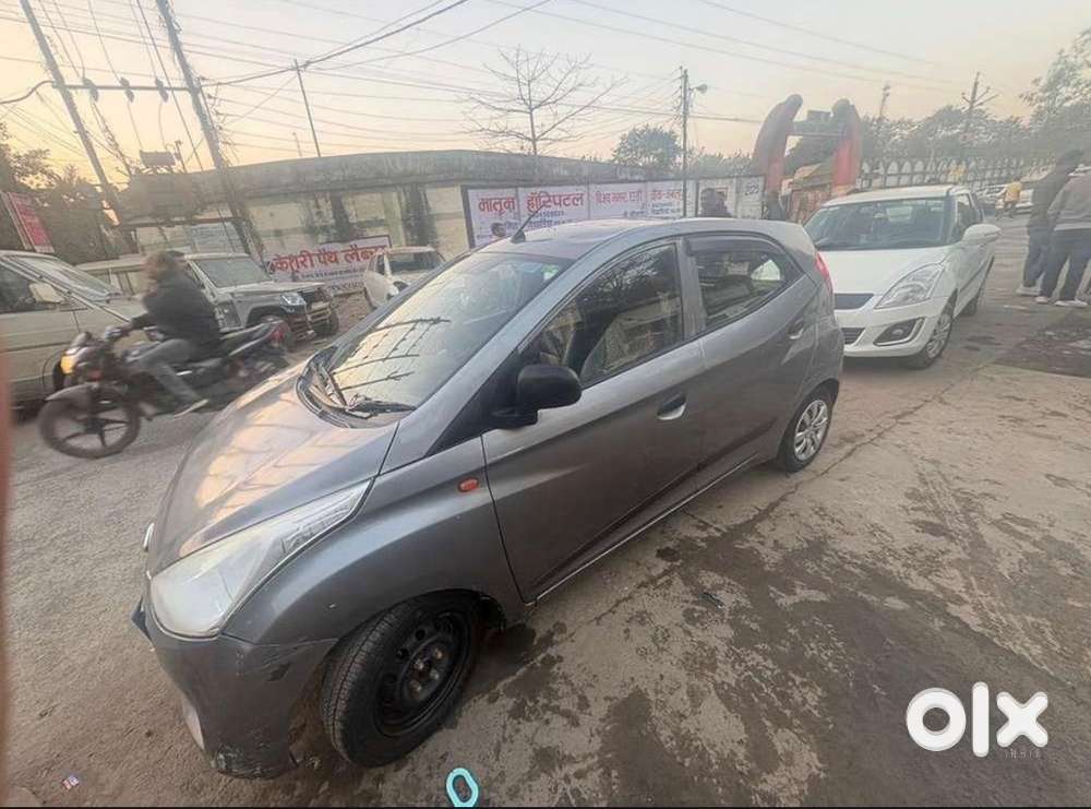 Hyundai Eon Petrol 62 Km Driven