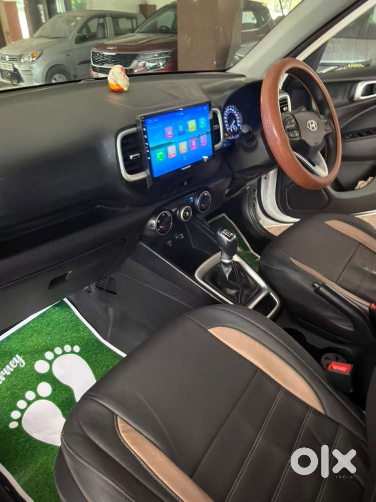 Hyundai Venue 2021 Model - Mint Condition (showroom Track)