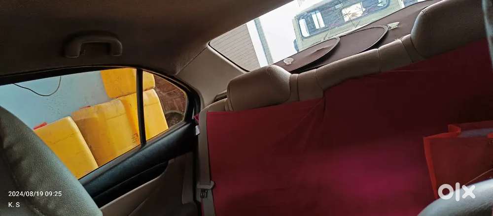 Maruti Suzuki Ciaz (2015)