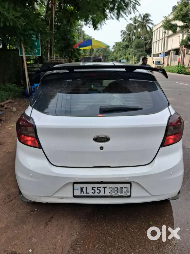 Ford Figo 1.2 Titanium 2015