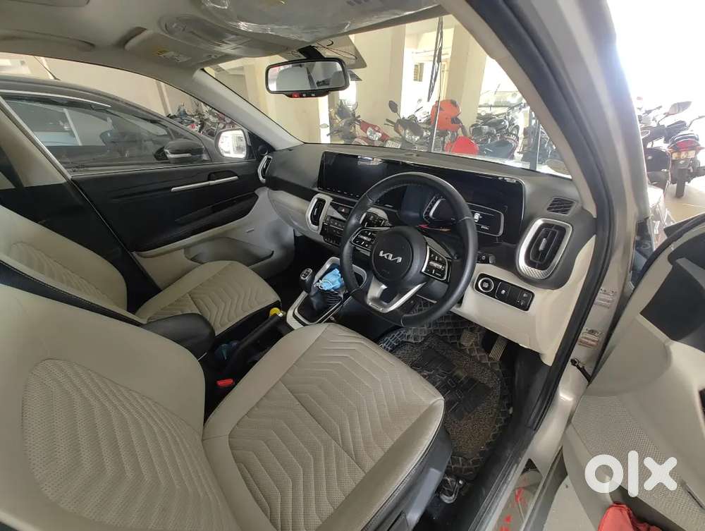 Kia Sonet 2023 Petrol 27000 Km Driven