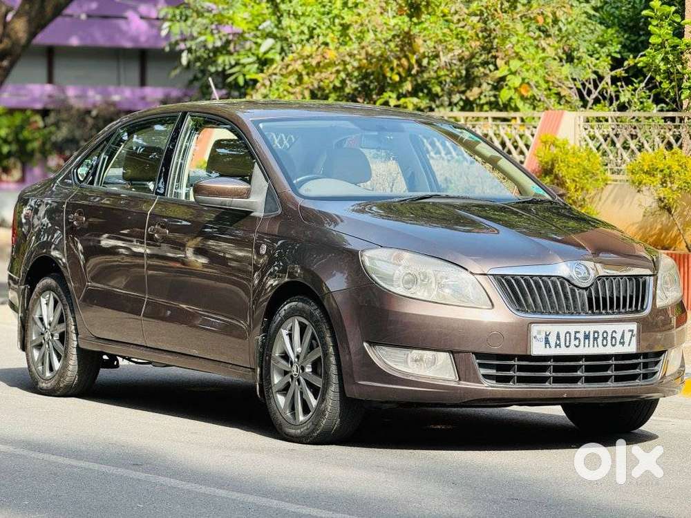 Skoda Rapid 1.5 TDI AT Elegance, 2015, Diesel