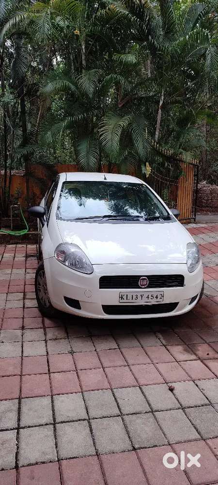 Fiat Grand Punto 2012 Diesel 118000 Km Driven