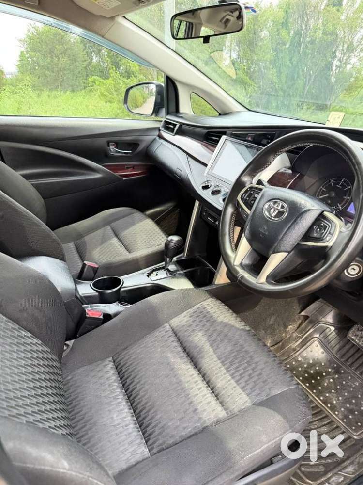 Toyota Innova Crysta 2.8 Gx At, 2017, Diesel
