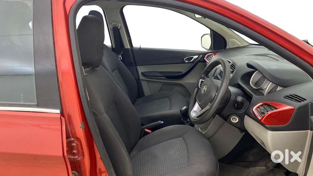 Tata Tiago 1.2 Revotron Xz, 2017, Petrol