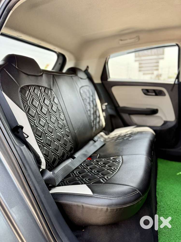 Tata Altroz 1.2 Xt, 2023, Petrol