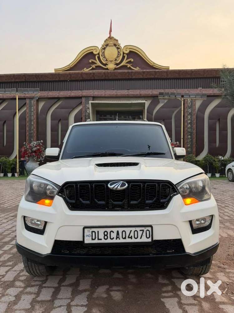 Delhi Number Plate