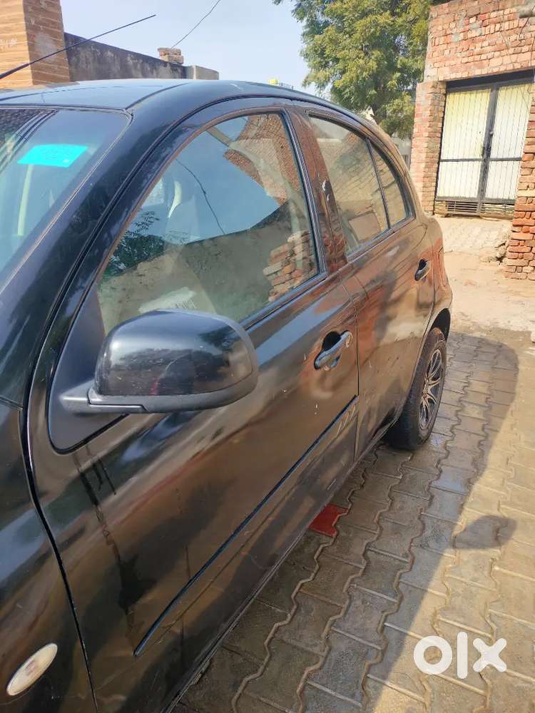 Nissan Patrol 2012 Petrol 105000 Km Driven