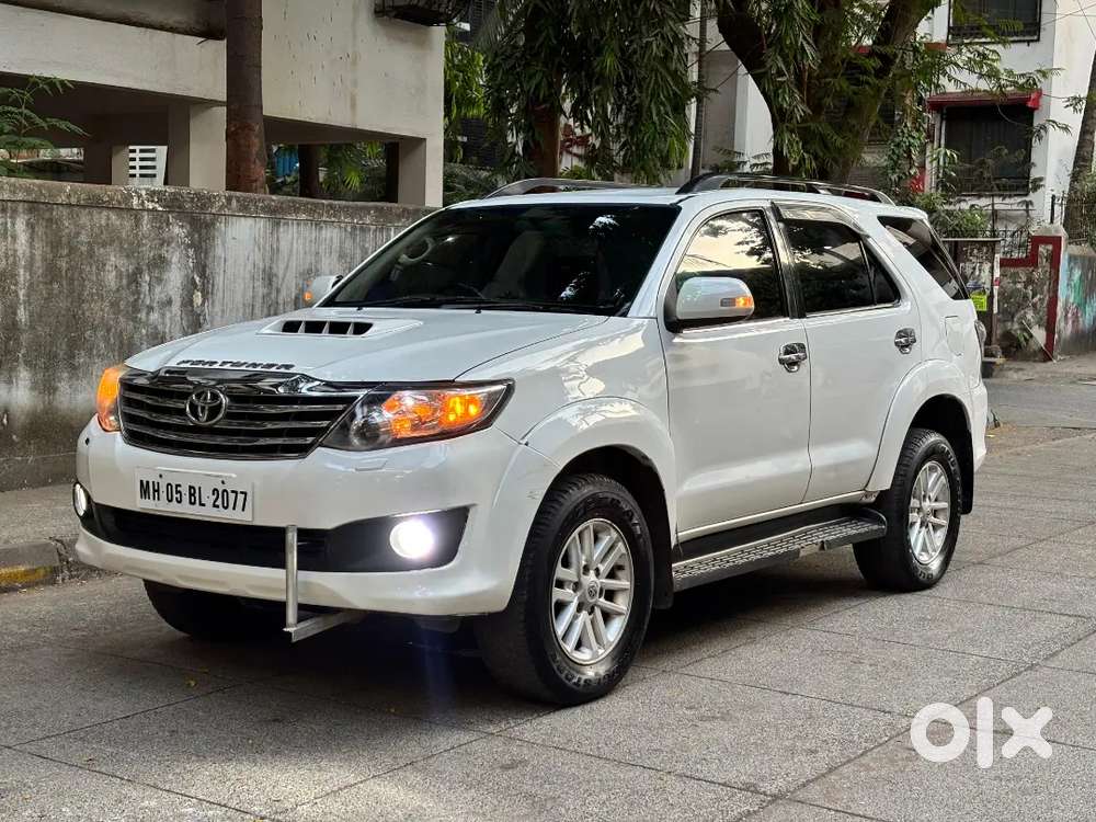 Toyota Fortuner 2012 4x2 Manual