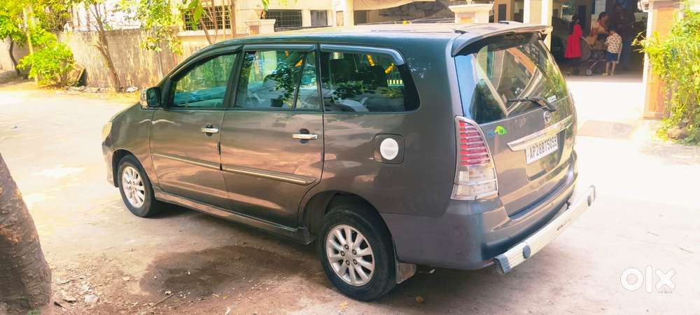 Toyota Innova 2.5 V 7 Str, 2012, Diesel