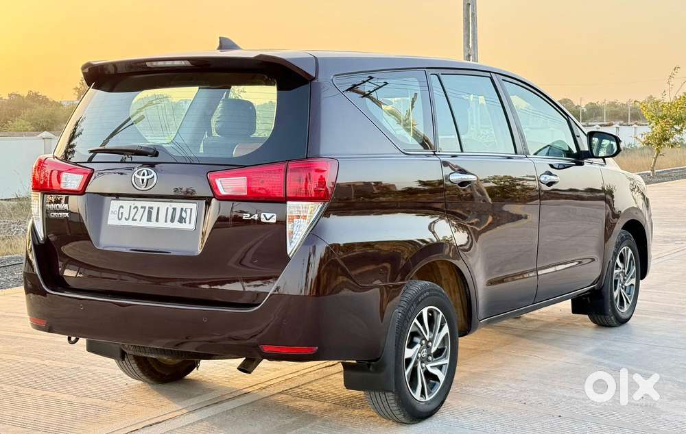 Toyota Innova Crysta 2.4 V 8 Str, 2022, Diesel