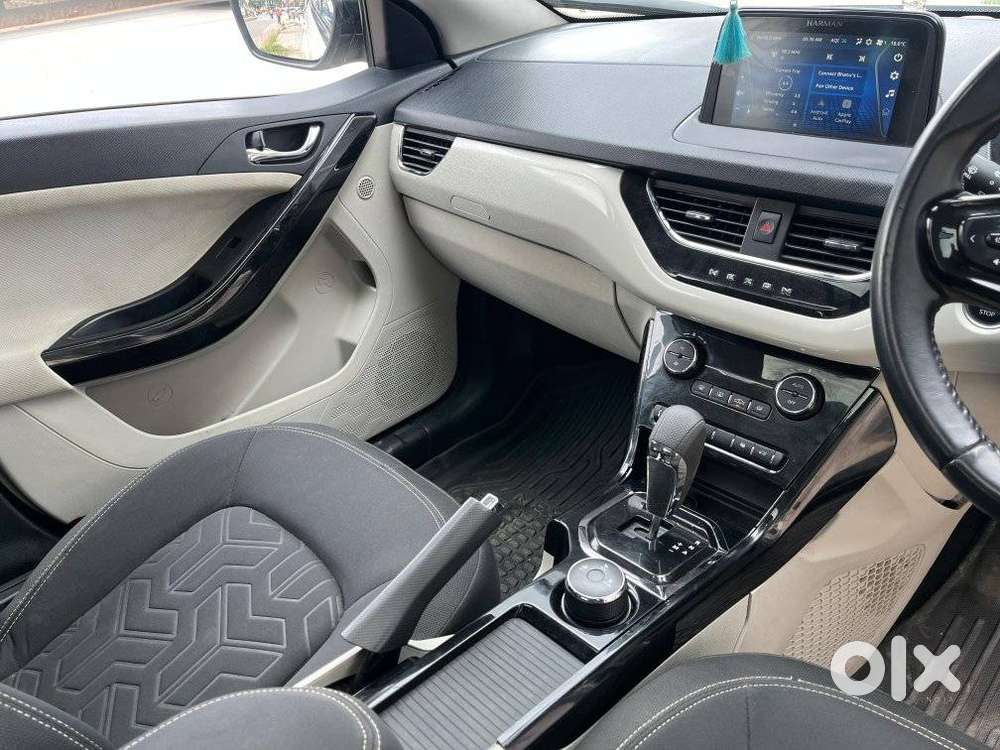 Tata Nexon 1.2 Revotron Xza Plus, 2023, Petrol