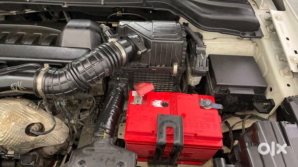 Mahindra Xuv300 W8 (o) 1.5 Diesel Amt, 2022, Diesel