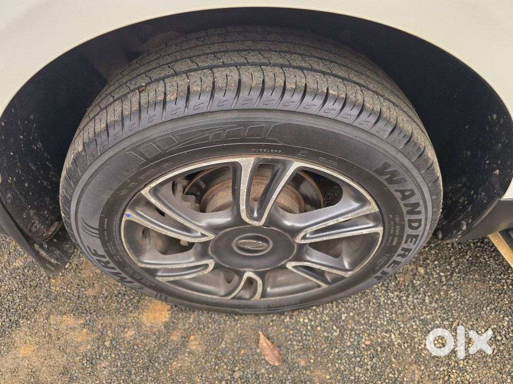 Mahindra Marazzo M8, 2019, Diesel
