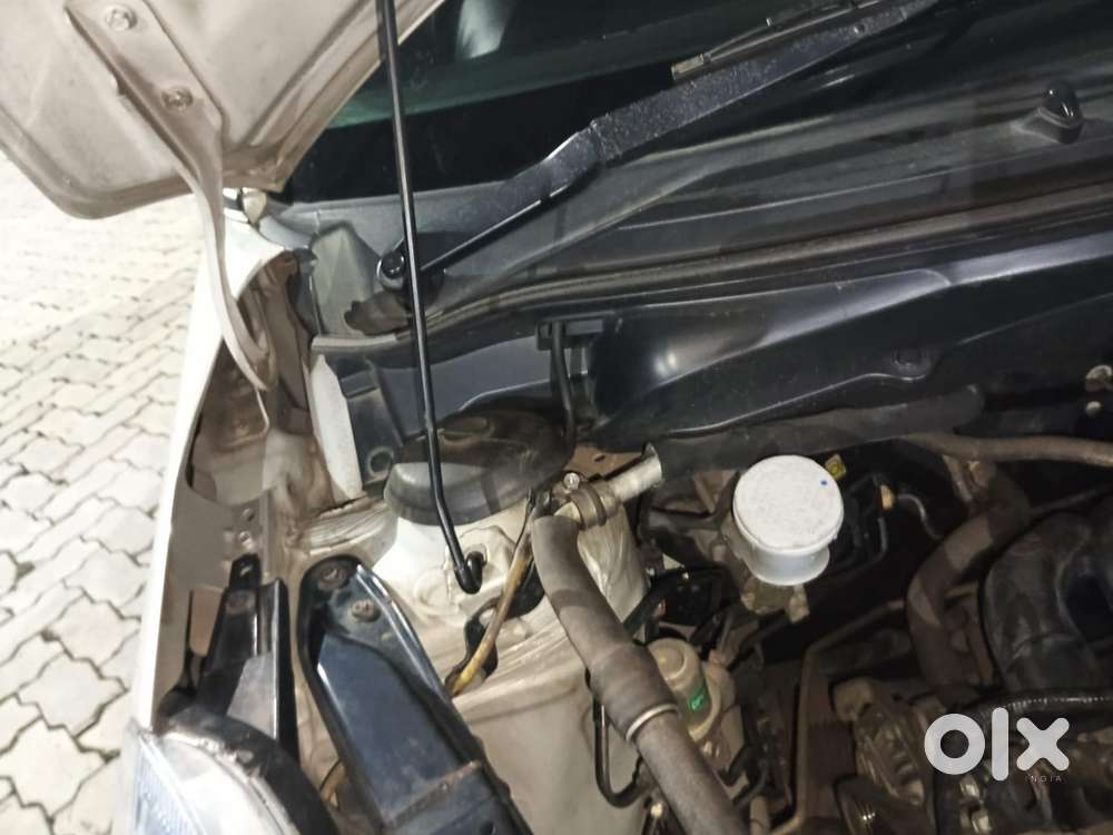 Maruti Suzuki Swift Vvt Vxi, 2012, Petrol