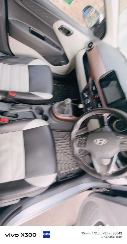Hyundai Aura 2025 Kms
