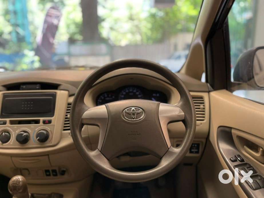 Toyota Innova 2.5 G (diesel) 8 Seater, 2013, Diesel