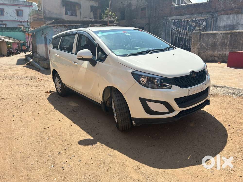 Mahindra Marazzo Diesel 2020