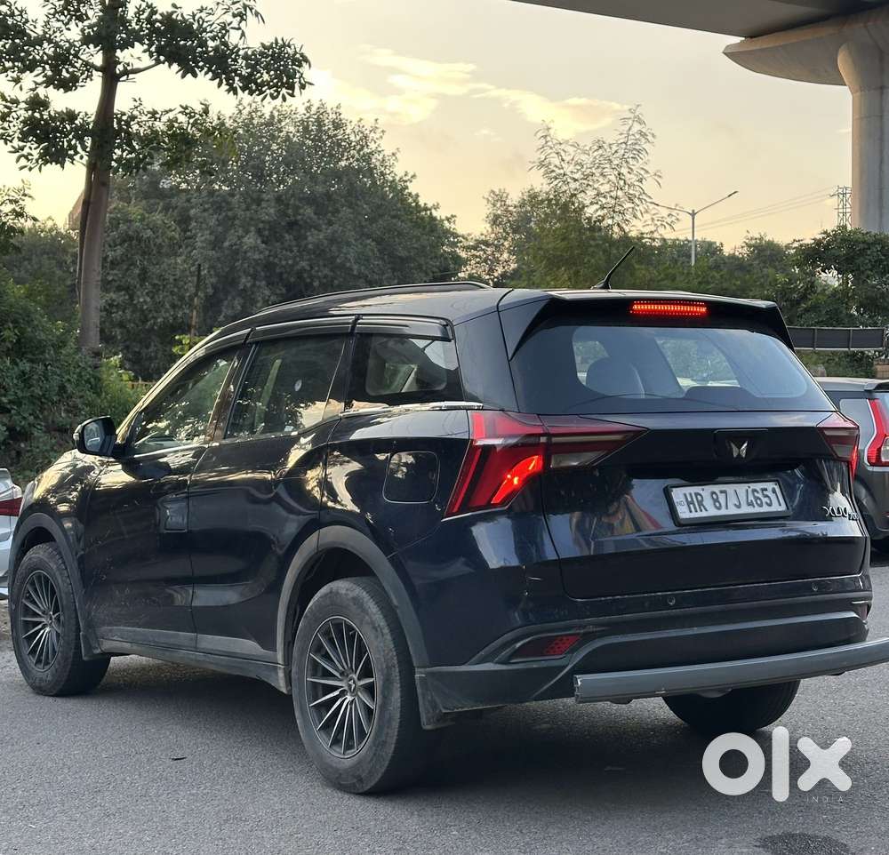 Mahindra Xuv700 Mx Diesel Mt 5 Str (e), 2022, Diesel