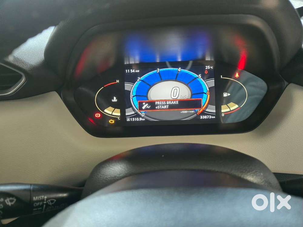 Nissan Magnite 1.0 Xv Executive, 2023, Petrol