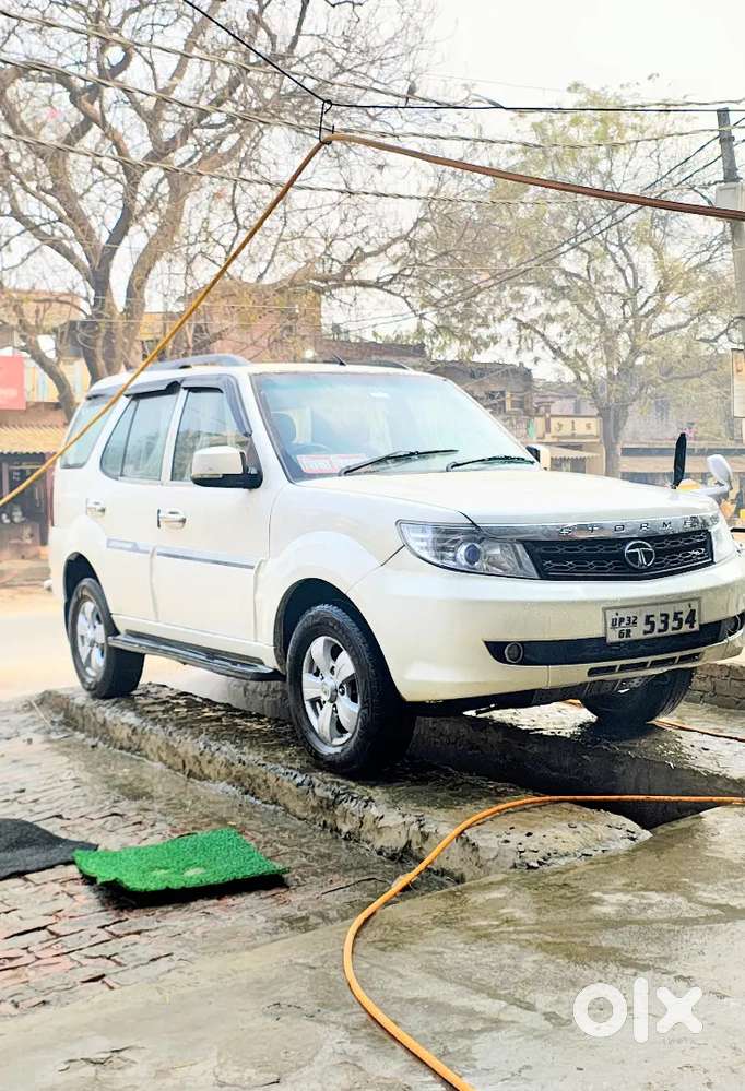 Tata Safari Storme 2015 Diesel 2nd Owner
