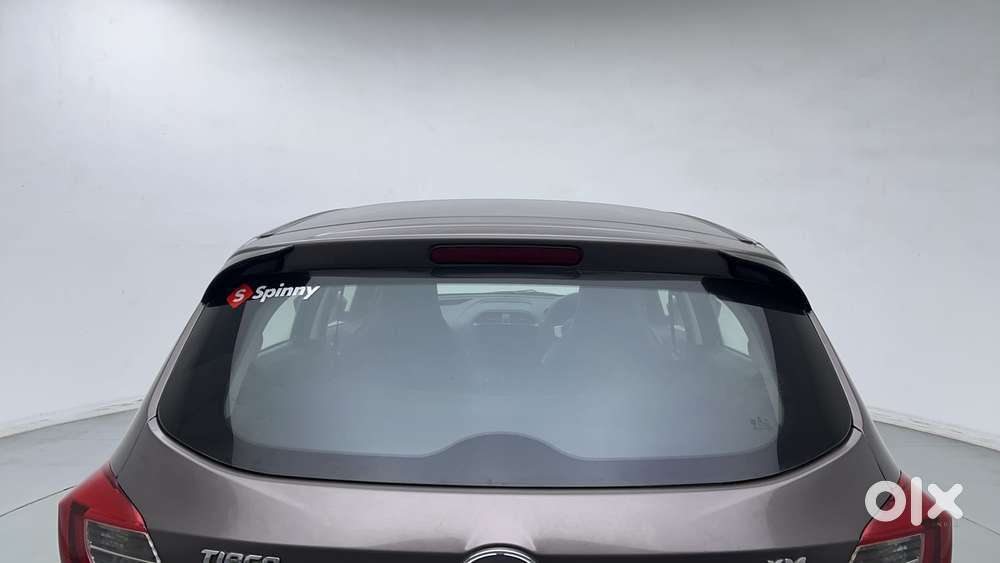 Tata Tiago 1.2 Revotron Xm, 2016, Petrol