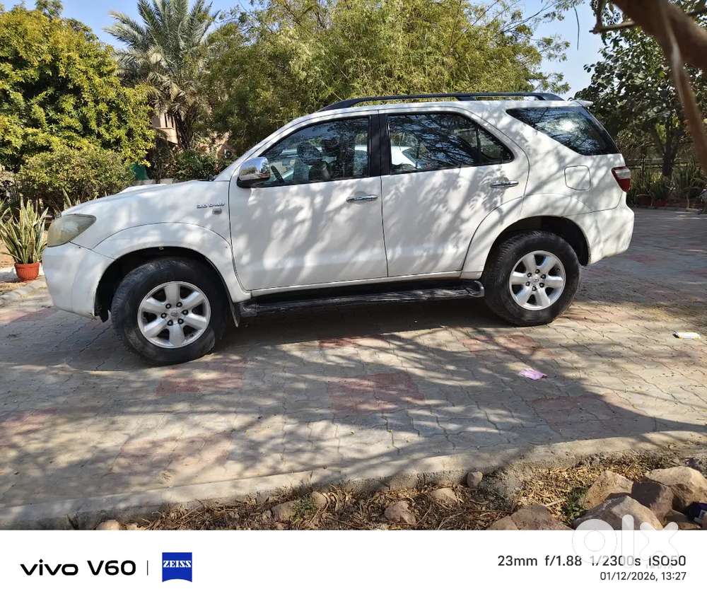 Fortuner 2011 Diesel 197000 Km Driven Turbo Mistake And Battery Dead