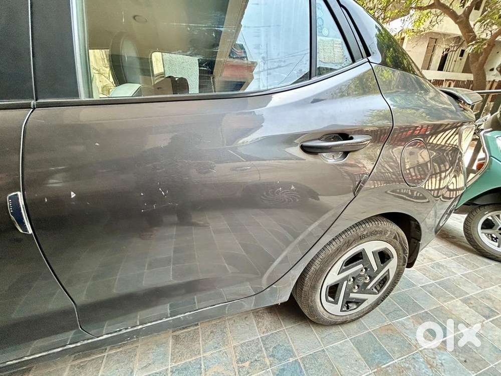 Hyundai Aura 2023 Cng & Hybrids Well Maintained