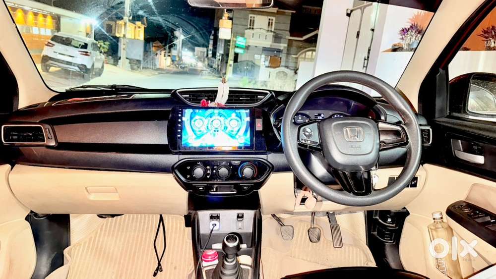 25 To 30 Mileage Showroom Maintenance, Diesel, Mint Condition Car