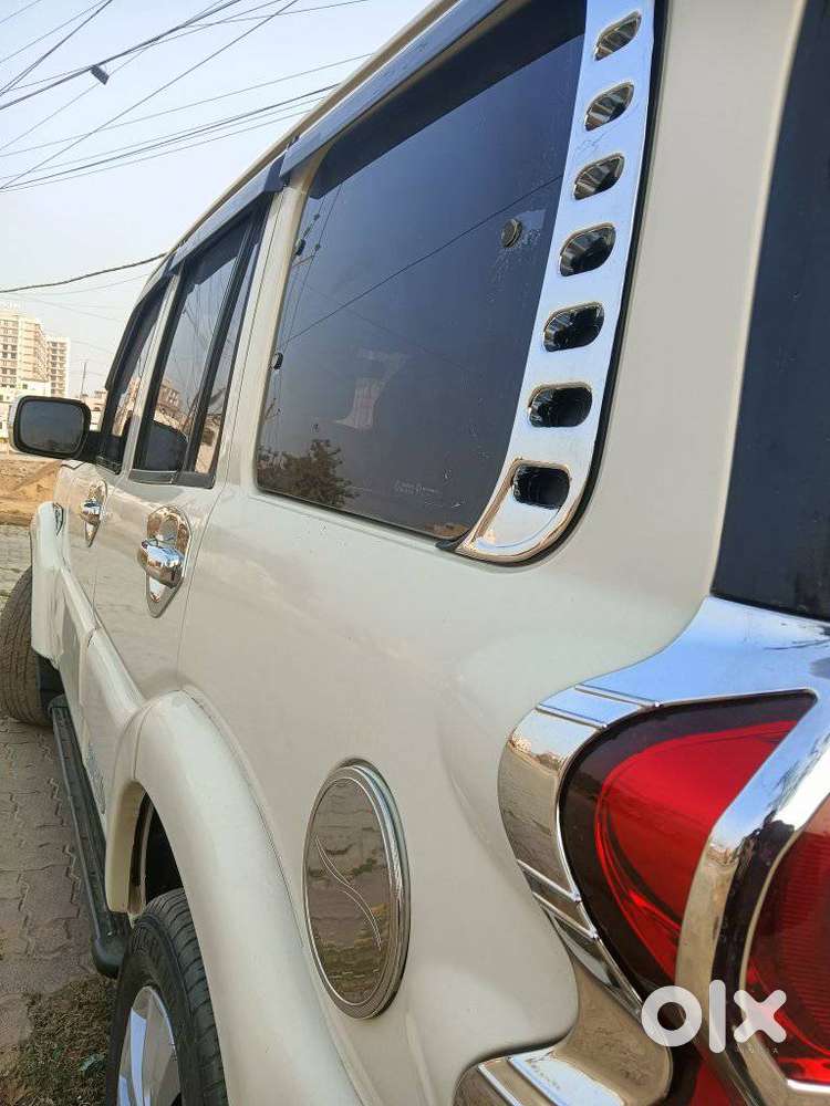 Mahindra Scorpio S4 Plus 4wd, 2016, Diesel