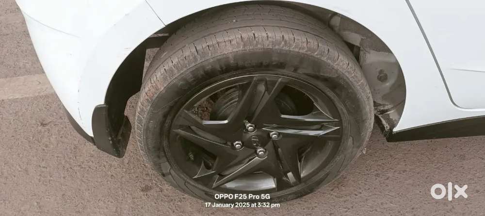 Well Maintained New Condition Car To Sell