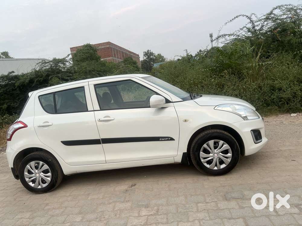 Maruti Suzuki Swift 1.2 Lxi (o), 2017, Cng & Hybrids