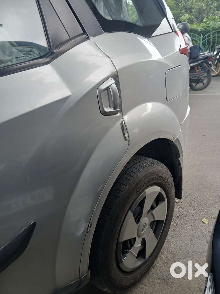 Mahindra Xuv500 W6 2018