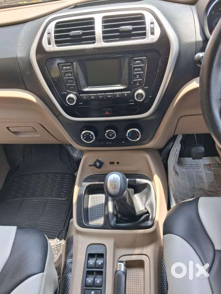 Mahindra Tuv 300 T8, 2016, Diesel