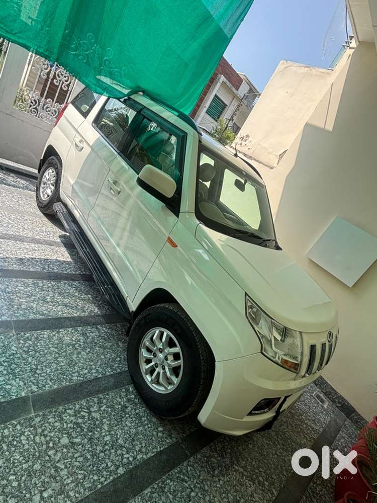 Mahindra Tuv 300 2018