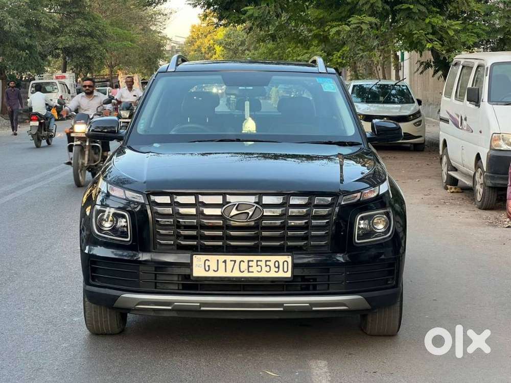 Hyundai Venue Sx Mt, 2024, Cng & Hybrids